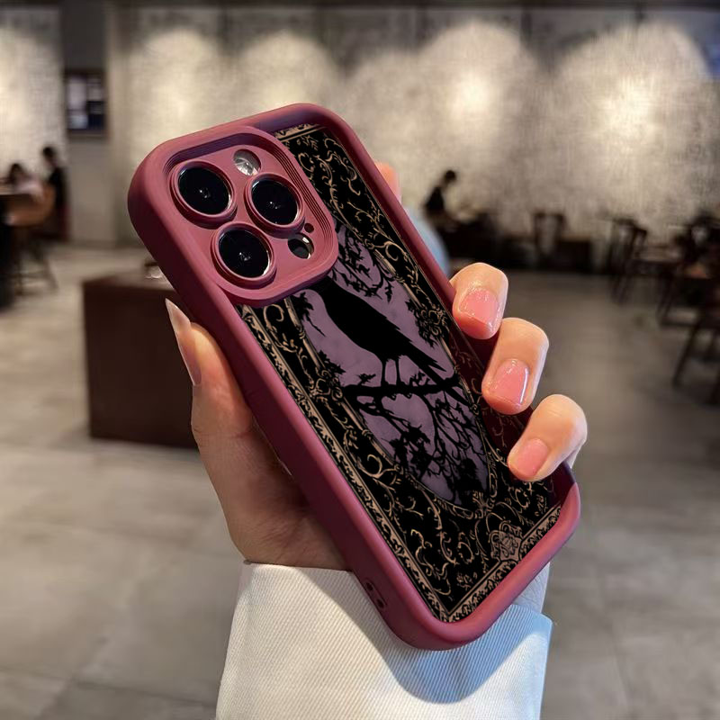 Aesthetic Black Crow Pattern W - Phone Accessories Aesthetic recension och pris