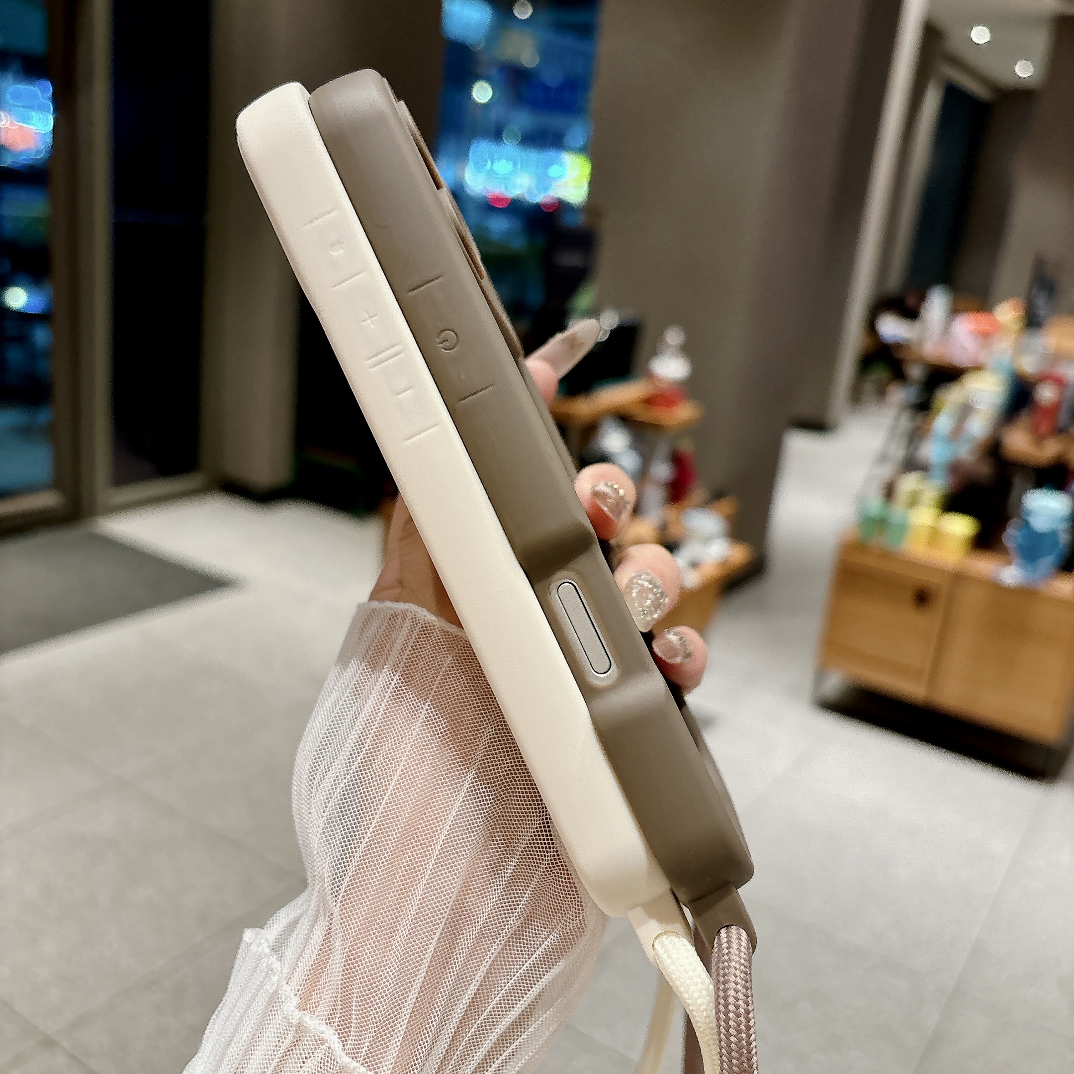 Phone Case For iPhone 17 16 15 - Lanyard Phone Strap recension och pris